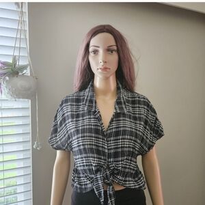 Wilfred Free top Small black white plaid button down crop shirt tie front